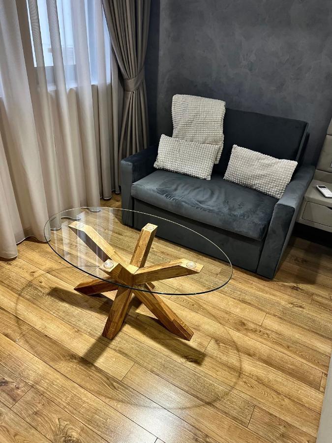 לובץ' Apartament Varosha Luxury מראה חיצוני תמונה
