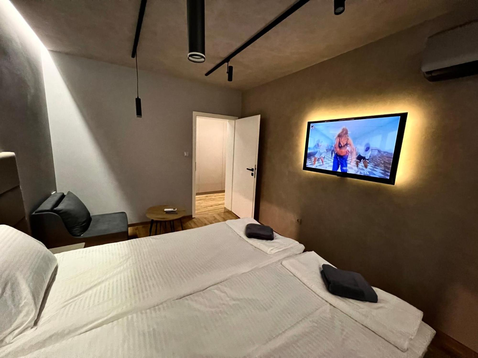לובץ' Apartament Varosha Luxury מראה חיצוני תמונה