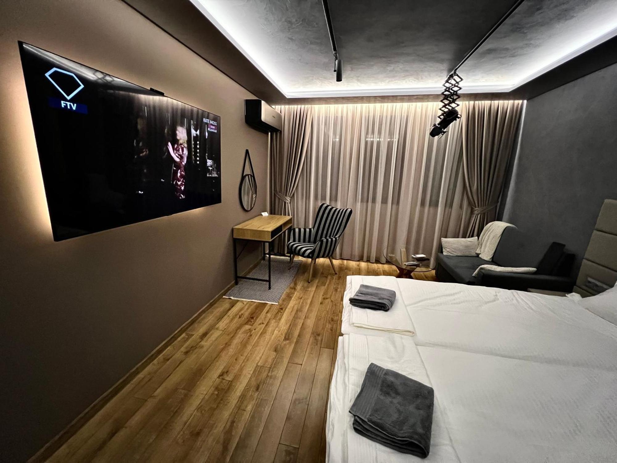 לובץ' Apartament Varosha Luxury מראה חיצוני תמונה